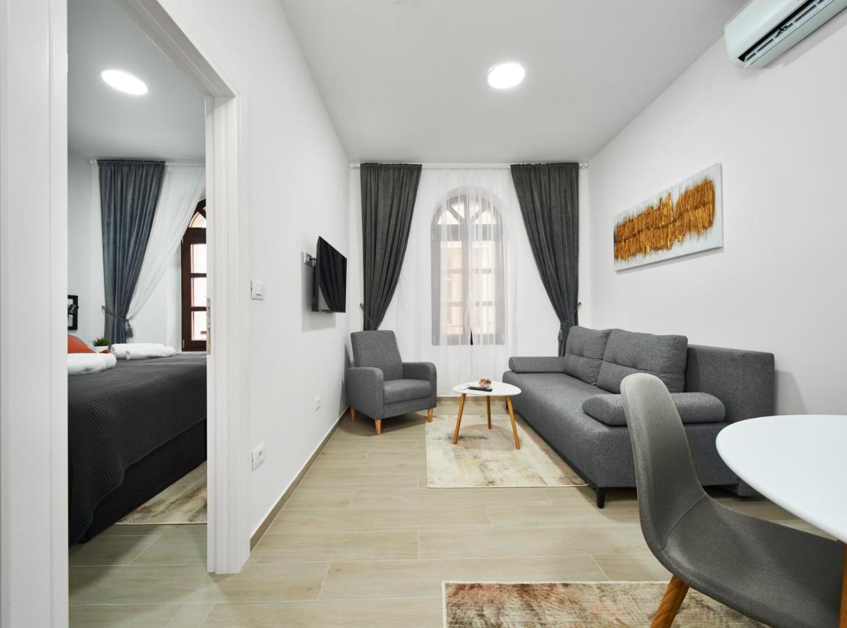 Cardo Apartments Porec Exterior photo