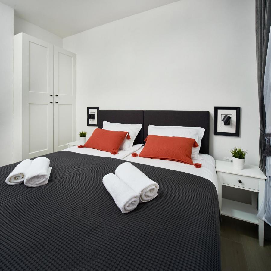 Cardo Apartments Porec Exterior photo