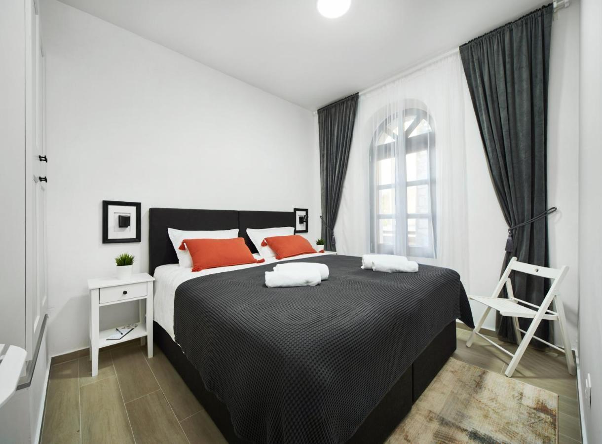 Cardo Apartments Porec Exterior photo